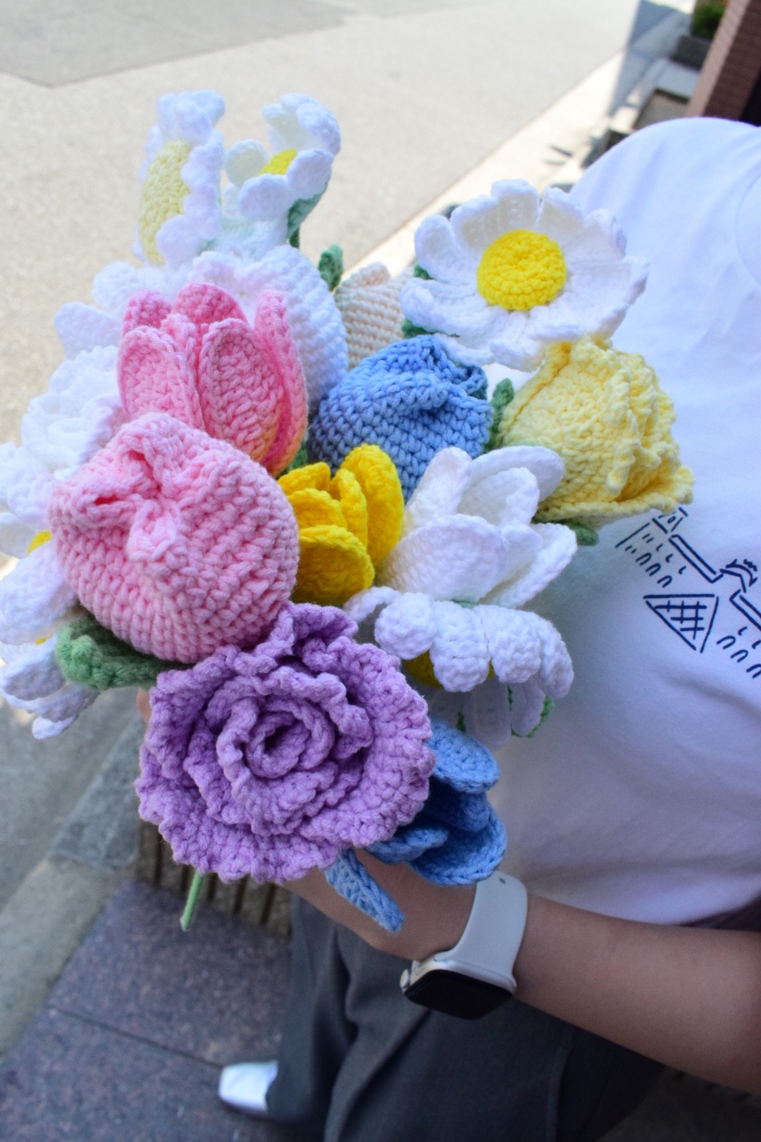 編んだお花のブーケ